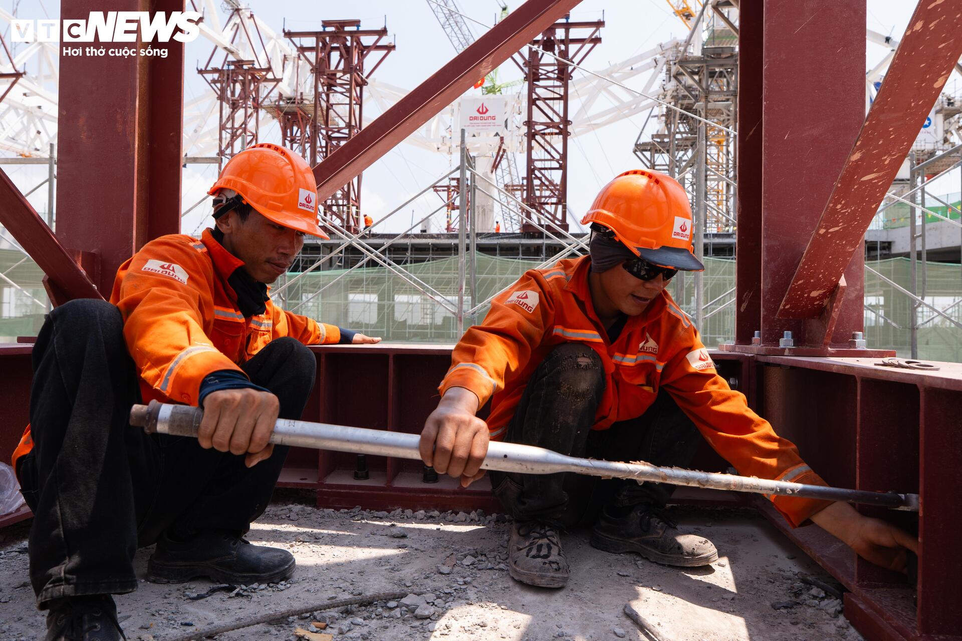 Cận cảnh công trường dự án mở rộng sân bay Phú Quốc phục vụ APEC 2027 - 7