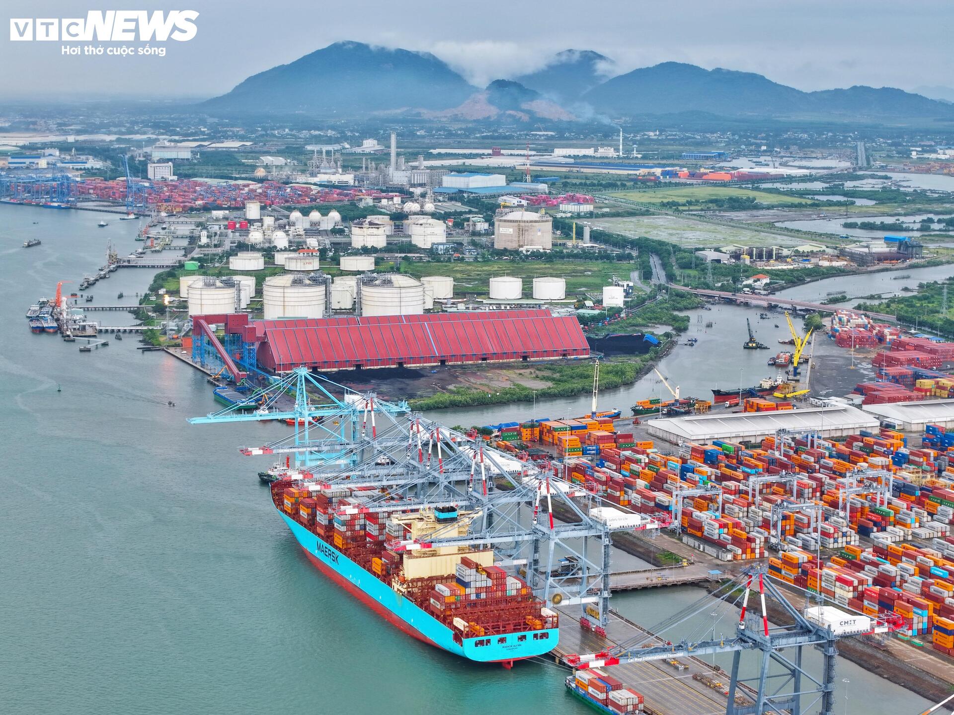 Cận cảnh kho cảng LNG được 'ông lớn' năng lượng Mỹ xúc tiến mua lại 100% cổ phần - 2