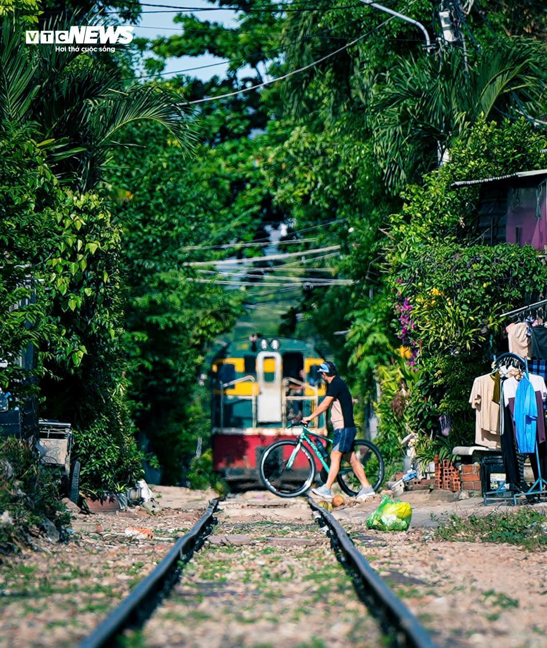 Những cú phanh gấp và mạng người trên đường ray, ai chịu trách nhiệm? - 1