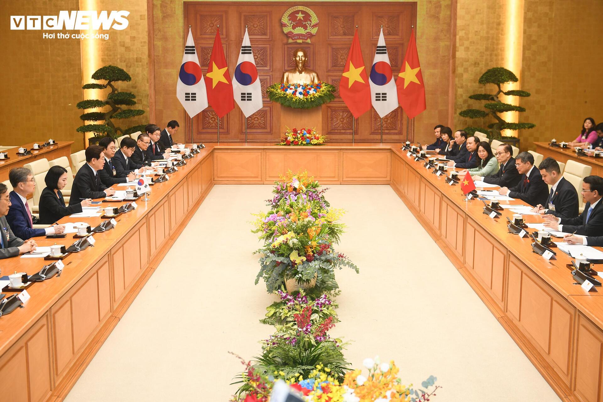 Thủ tướng Lê Minh Hưng hội kiến Tổng thống Hàn Quốc Lee Jae Myung - 6