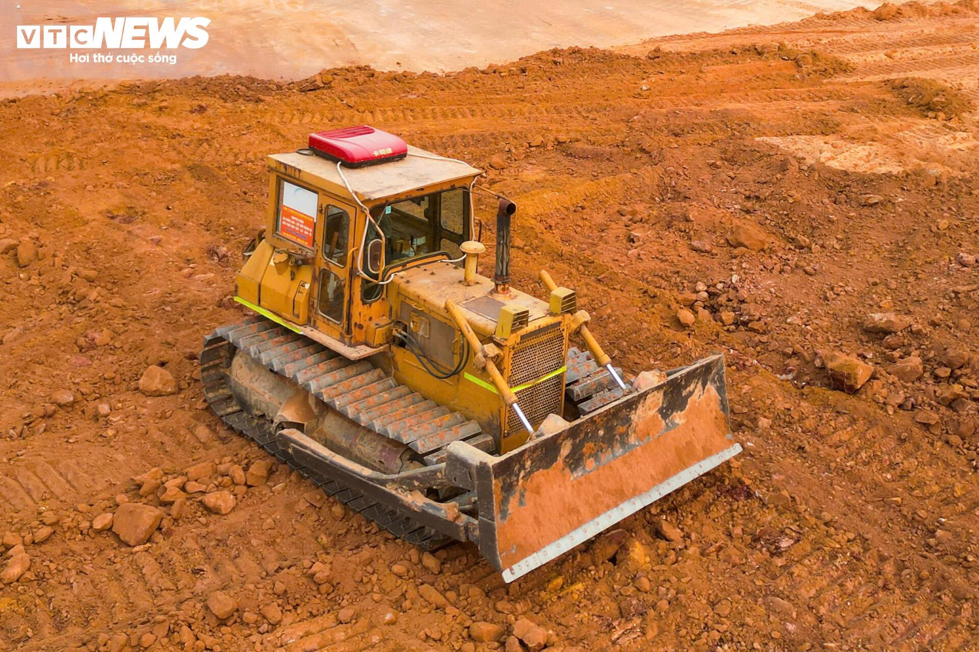 Cận cảnh công trường Depot Xuân Đỉnh tuyến Metro số 2 đang tăng tốc thi công - 6