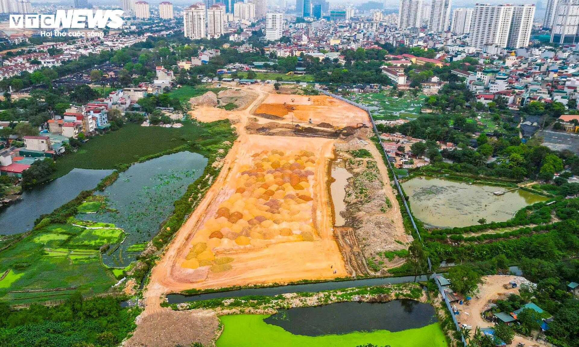 Cận cảnh công trường Depot Xuân Đỉnh tuyến Metro số 2 đang tăng tốc thi công - 8