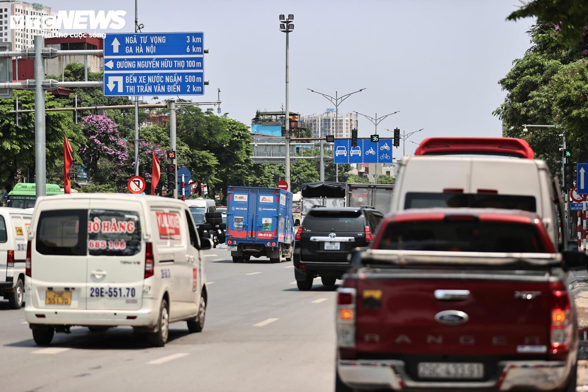 CSGT Hà Nội tăng cường kiểm tra, xử lý xe khách vi phạm dịp nghỉ lễ - 2