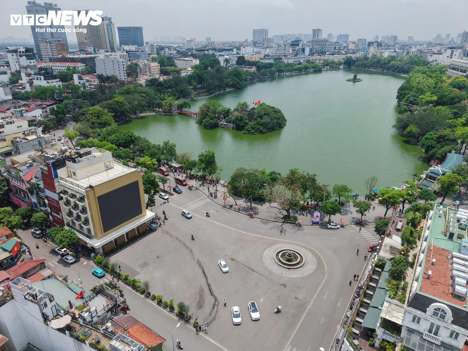 Quảng trường hơn 2ha sát Hồ Gươm dần lộ diện sau 5 tháng giải phóng mặt bằng - 9