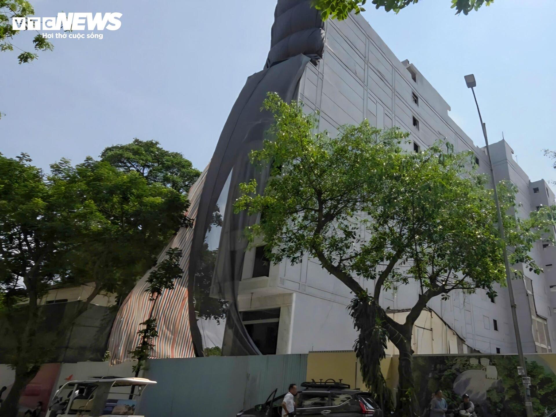 Quảng trường hơn 2ha sát Hồ Gươm dần lộ diện sau 5 tháng giải phóng mặt bằng - 6