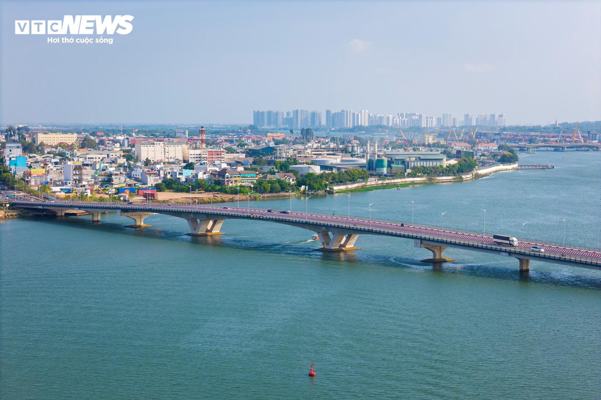 Chủ tịch UBND TP Đồng Nai: Bộ máy phải chuyển từ tư duy 'xử lý sự vụ' sang 'kiến tạo phát triển' - 2