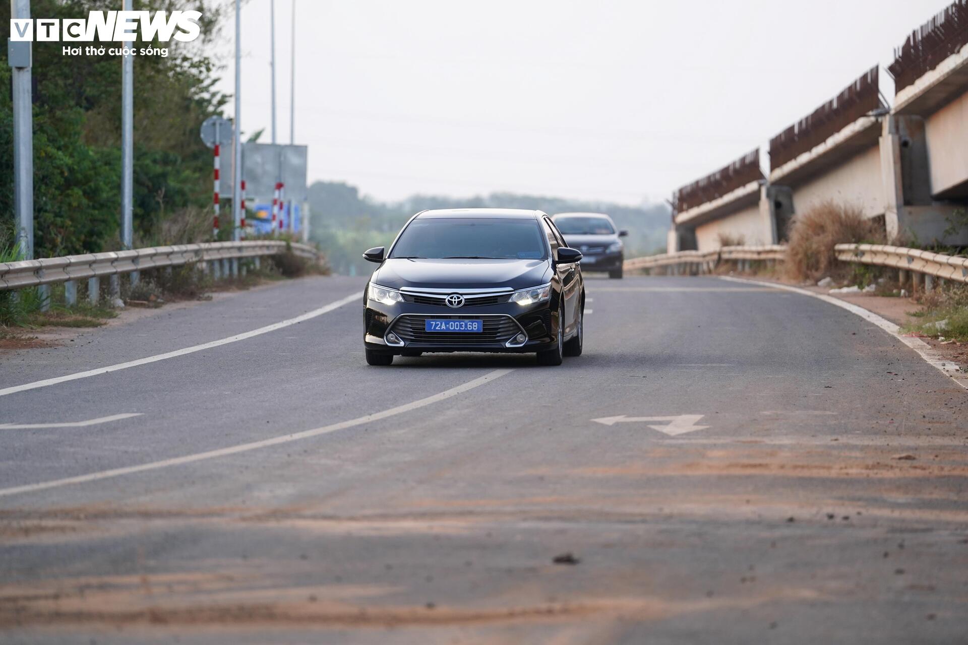 Cao tốc Biên Hòa – Vũng Tàu đón những phương tiện đầu tiên - 9