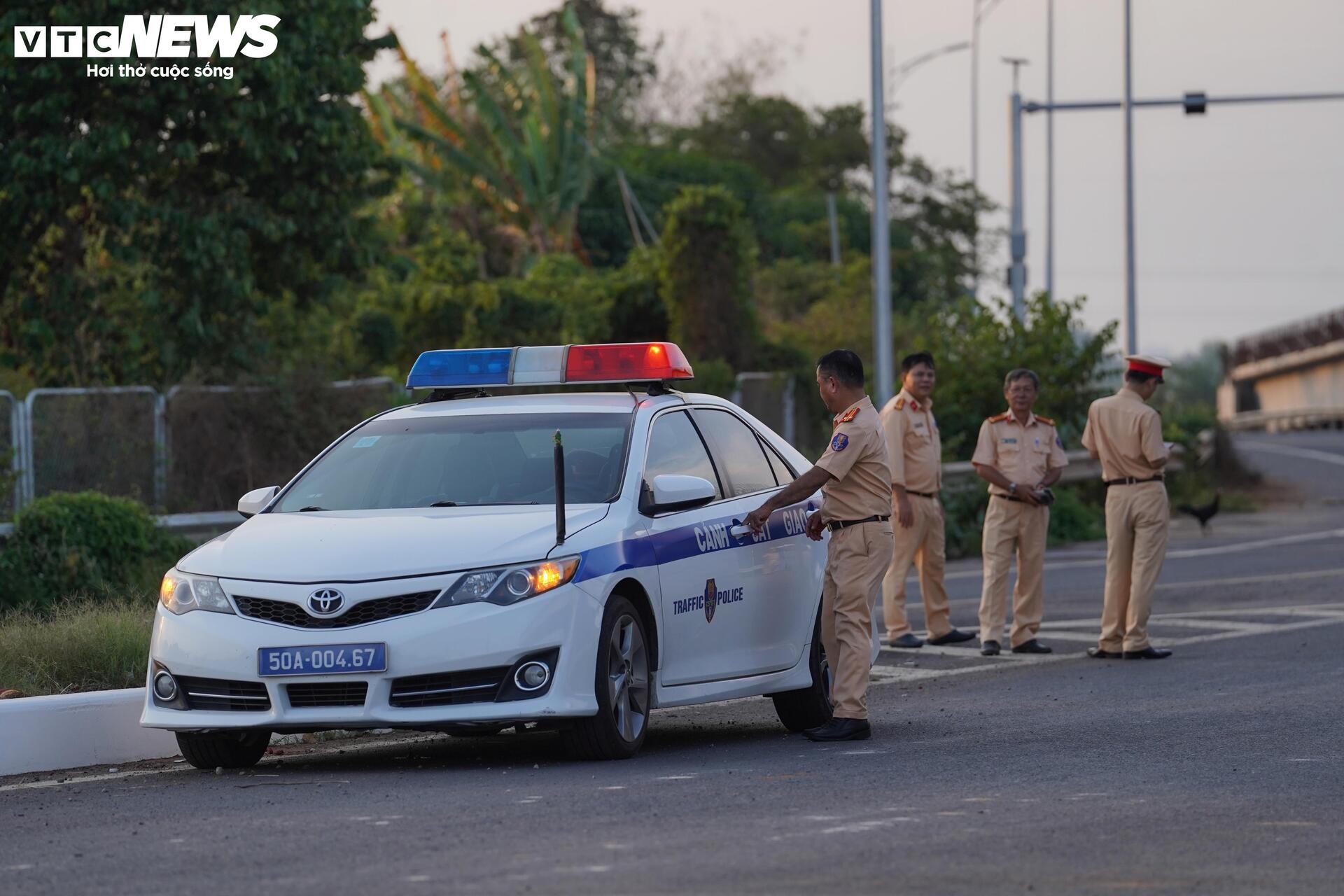 Cao tốc Biên Hòa – Vũng Tàu đón những phương tiện đầu tiên - 4