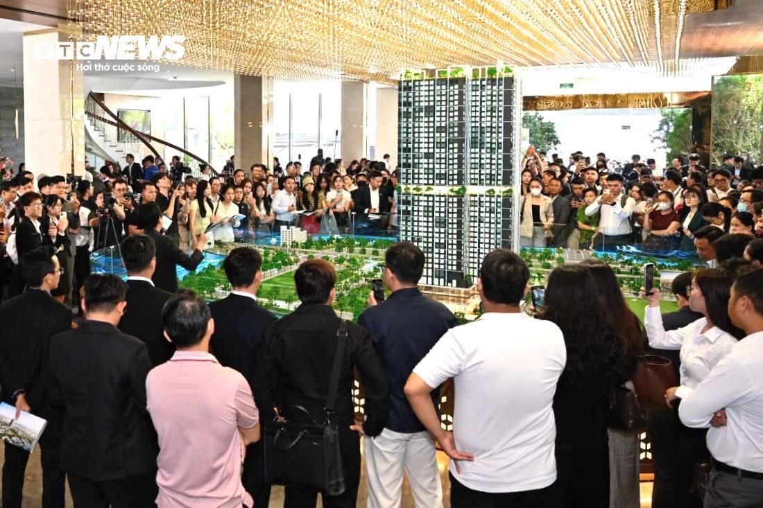 Chuyên gia: Lãi suất đang buộc thị trường bất động sản trở về giá trị thật - 1