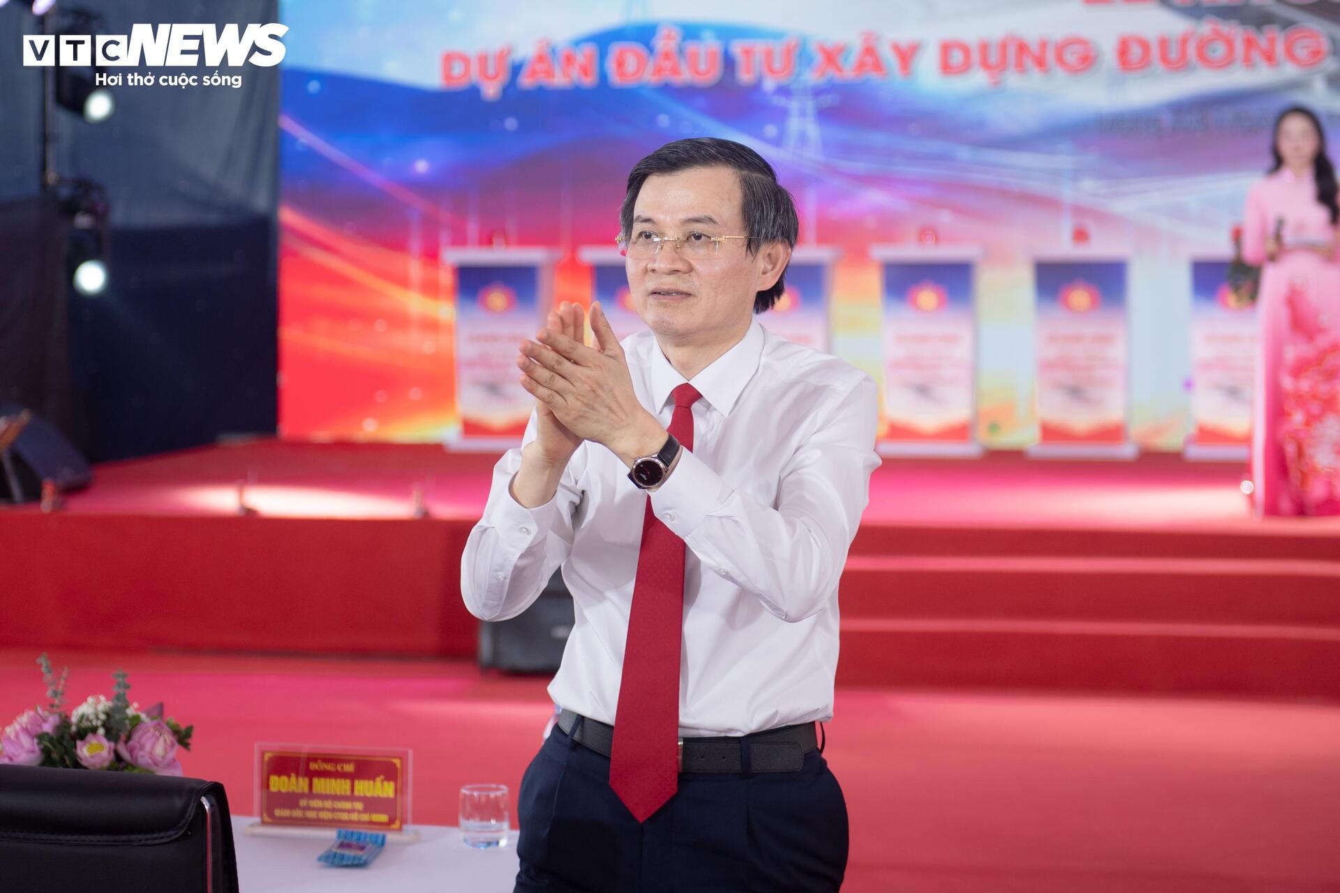 Nghệ An khởi công dự án xây dựng cao tốc Vinh - Thanh Thủy gần 24.000 tỷ đồng - 2