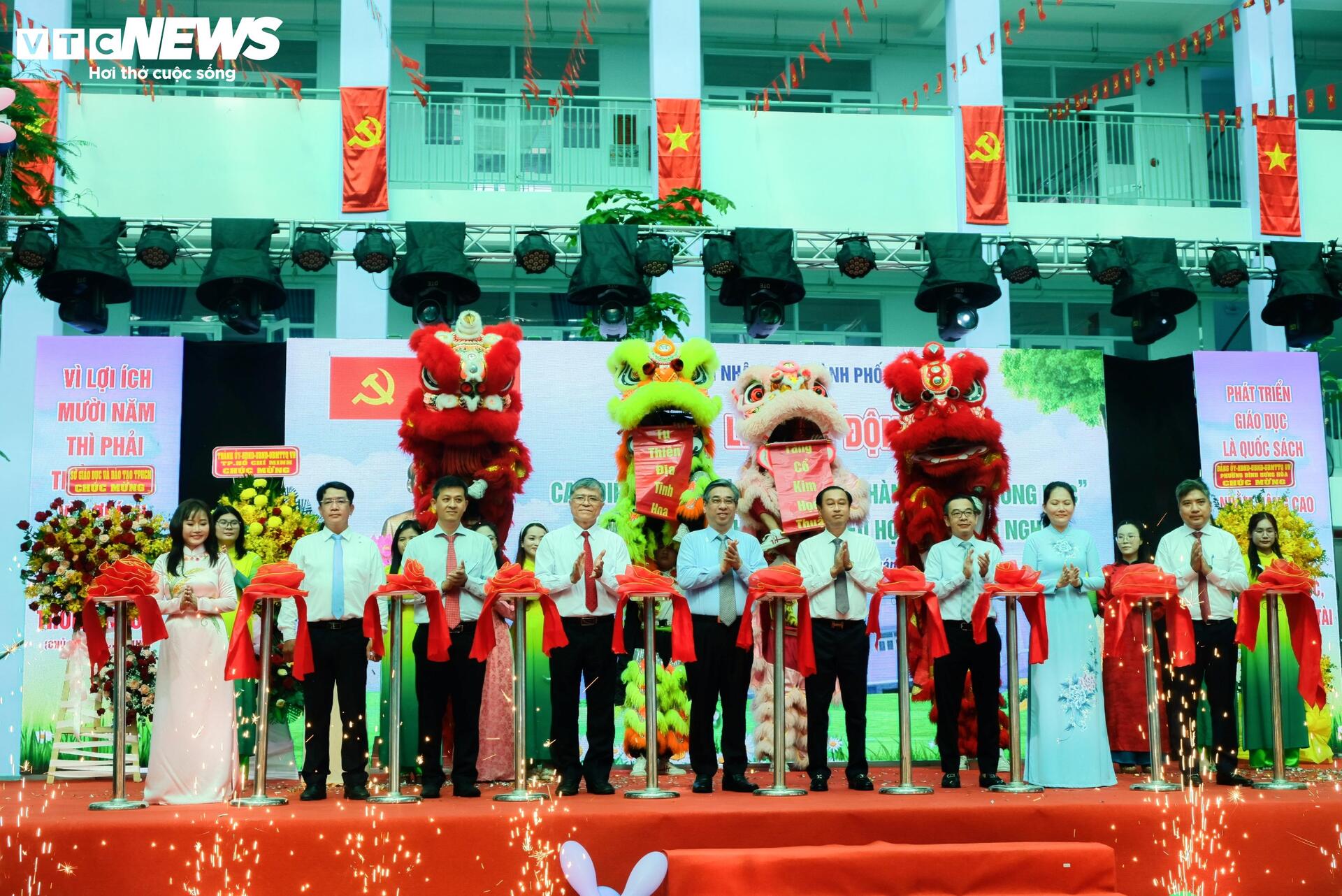 Khánh thành trường tiểu học trên đất nghĩa trang Bình Hưng Hòa sau di dời - 13