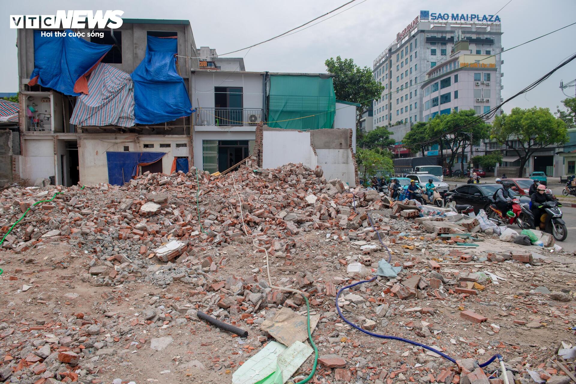 Dự án mở rộng đường Tam Trinh: Mặt bằng đã sạch, người dân mong ngày tăng tốc - 5