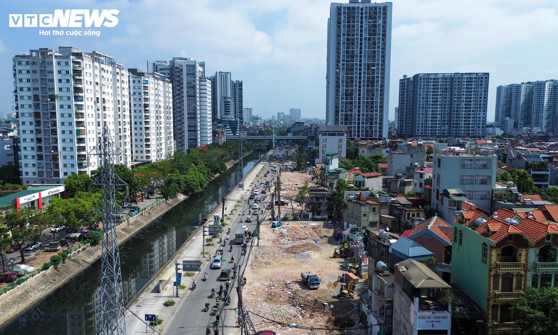 Dự án mở rộng đường Tam Trinh: Mặt bằng đã sạch, người dân mong ngày tăng tốc - 2