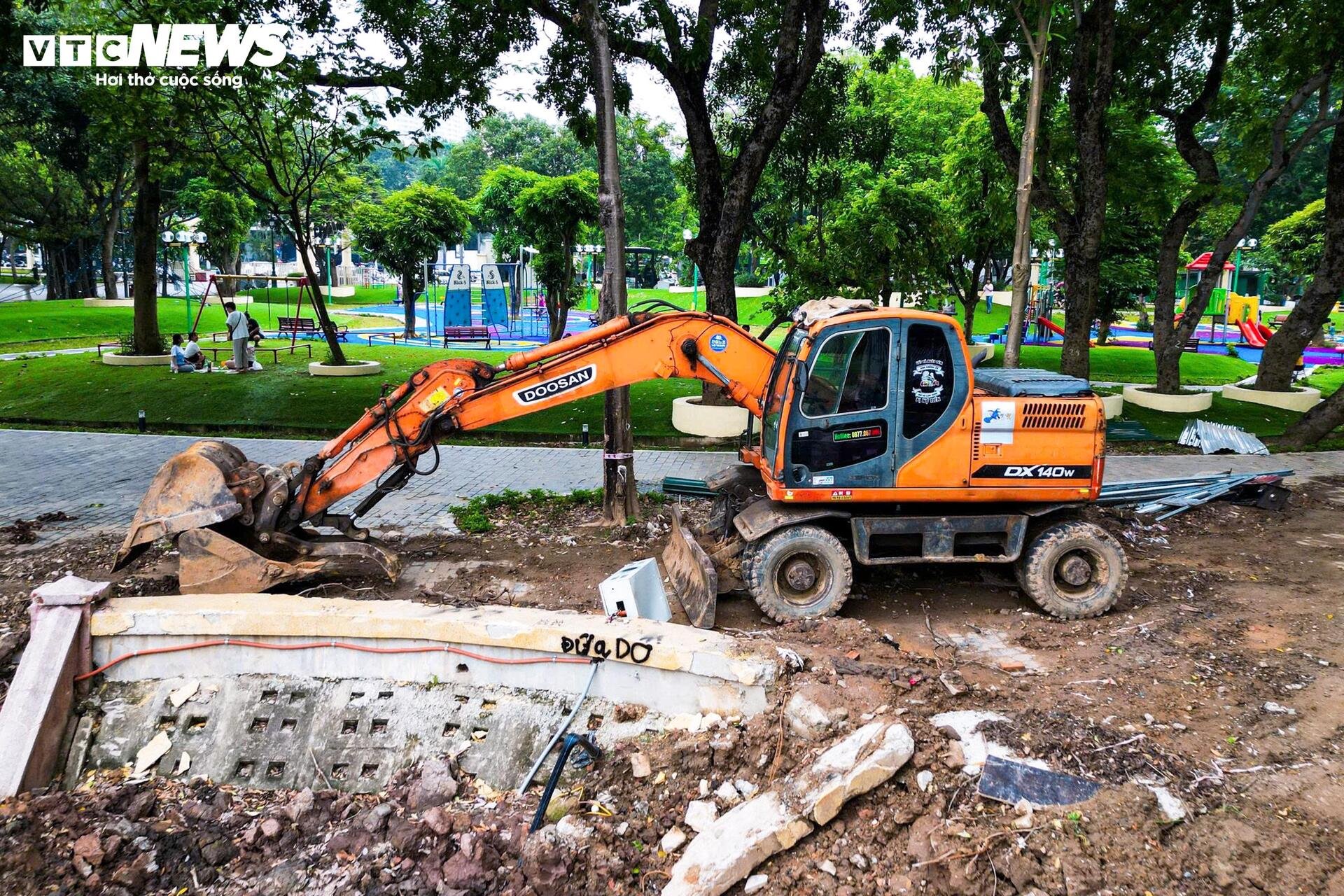 Hà Nội tăng tốc thi công các công trình chống ngập tại nhiều công viên - 14