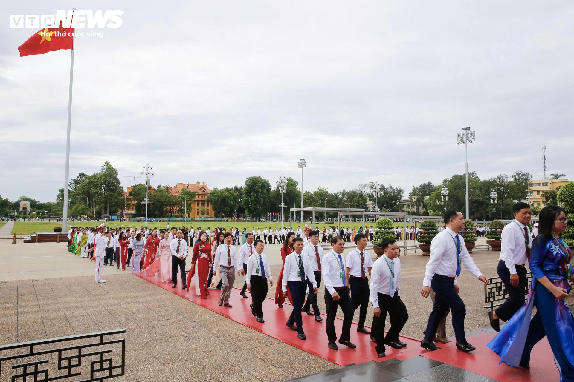 Khai mạc phiên thứ nhất Đại hội đại biểu toàn quốc Hội Nông dân Việt Nam lần thứ IX - 17