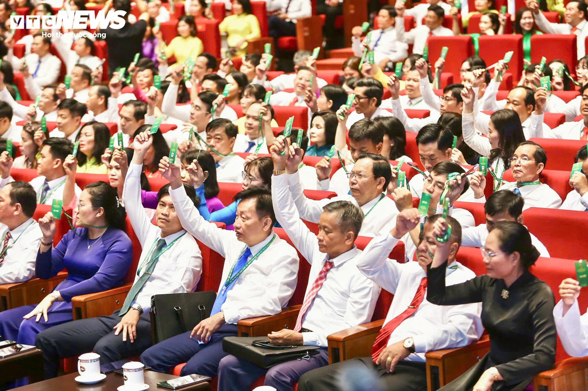 Khai mạc phiên thứ nhất Đại hội đại biểu toàn quốc Hội Nông dân Việt Nam lần thứ IX - 8