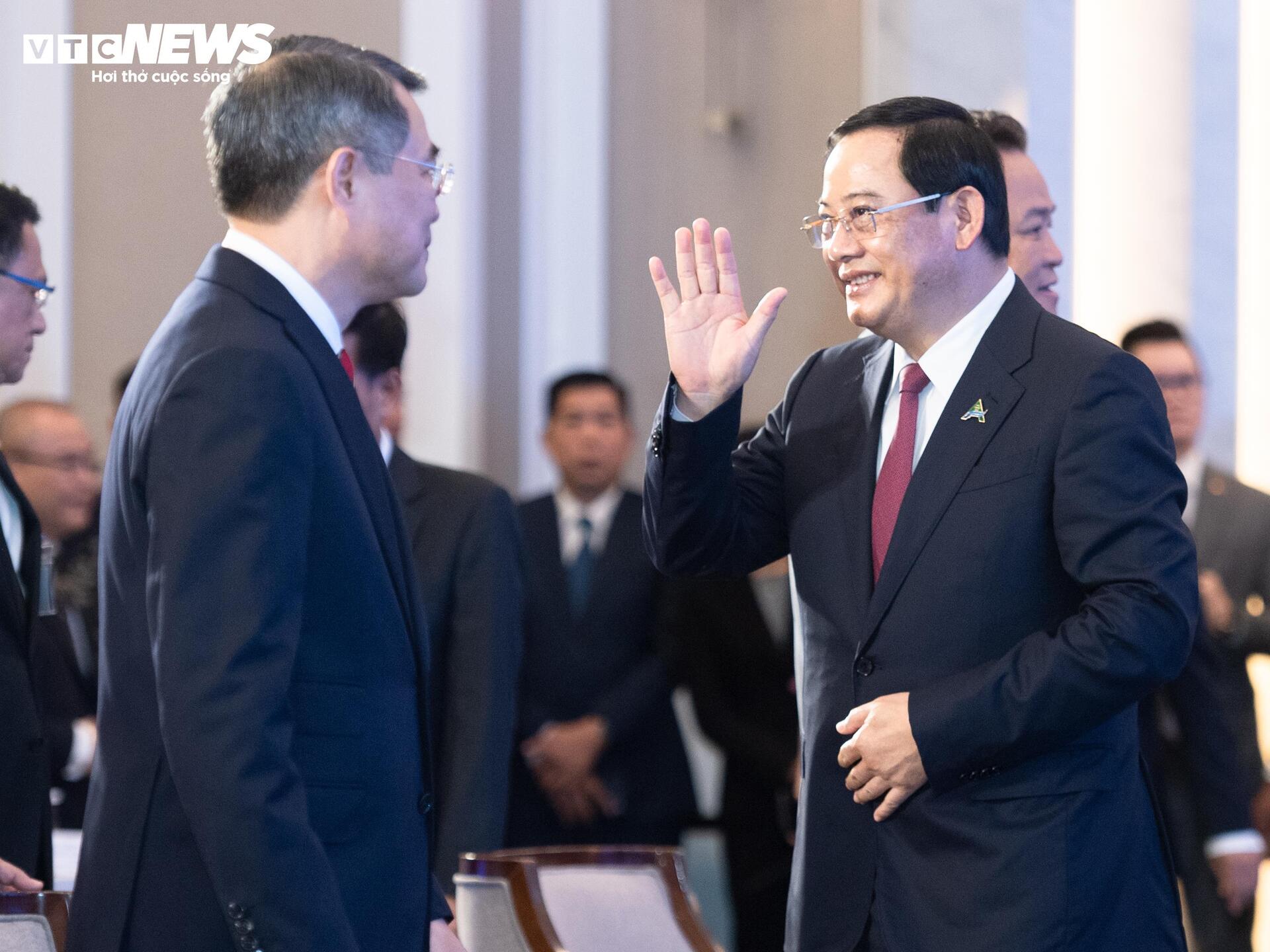 Thủ tướng Lê Minh Hưng và Thủ tướng 4 nước dự khai mạc Diễn đàn Tương lai ASEAN - 3