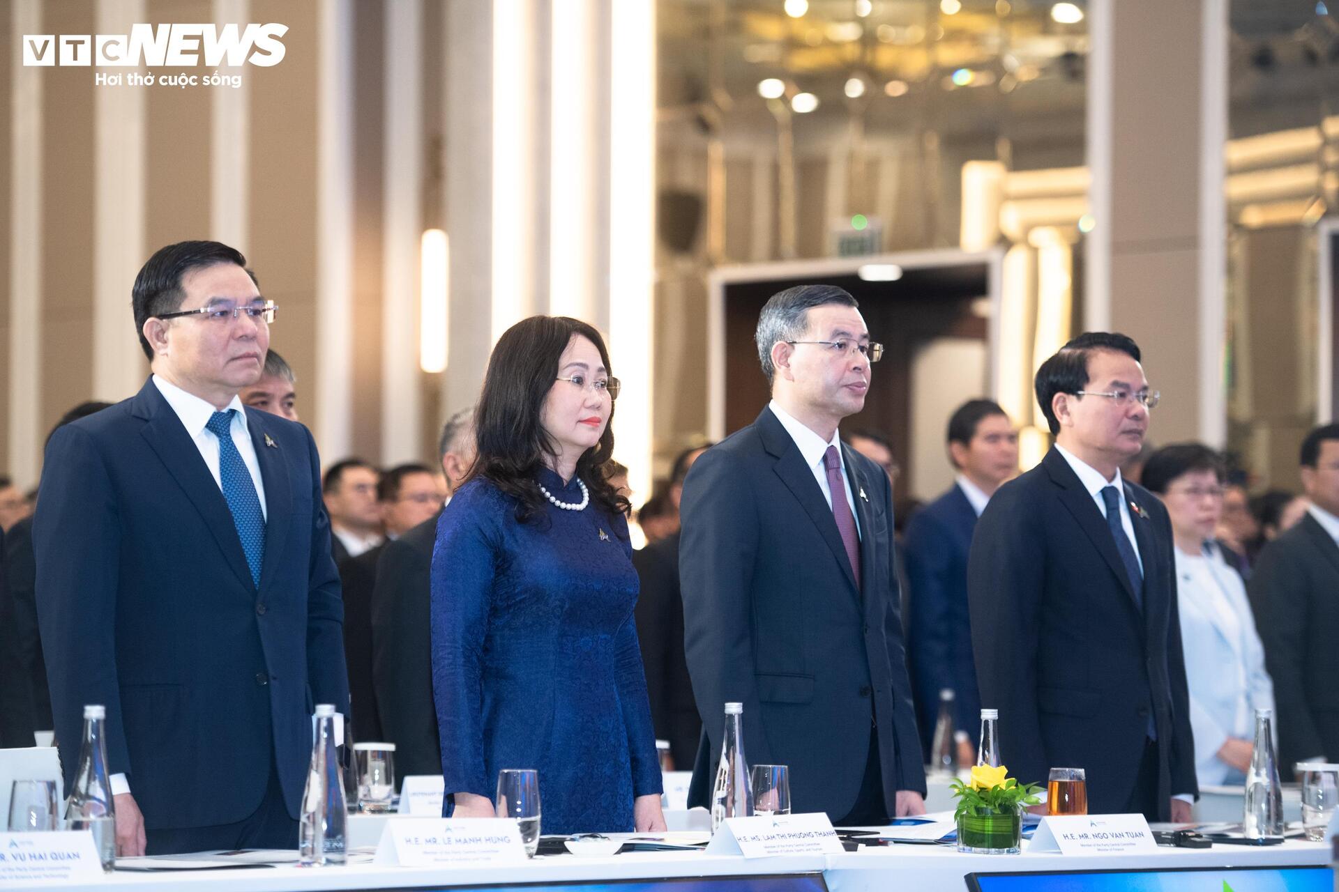 Thủ tướng Lê Minh Hưng và Thủ tướng 4 nước dự khai mạc Diễn đàn Tương lai ASEAN - 7