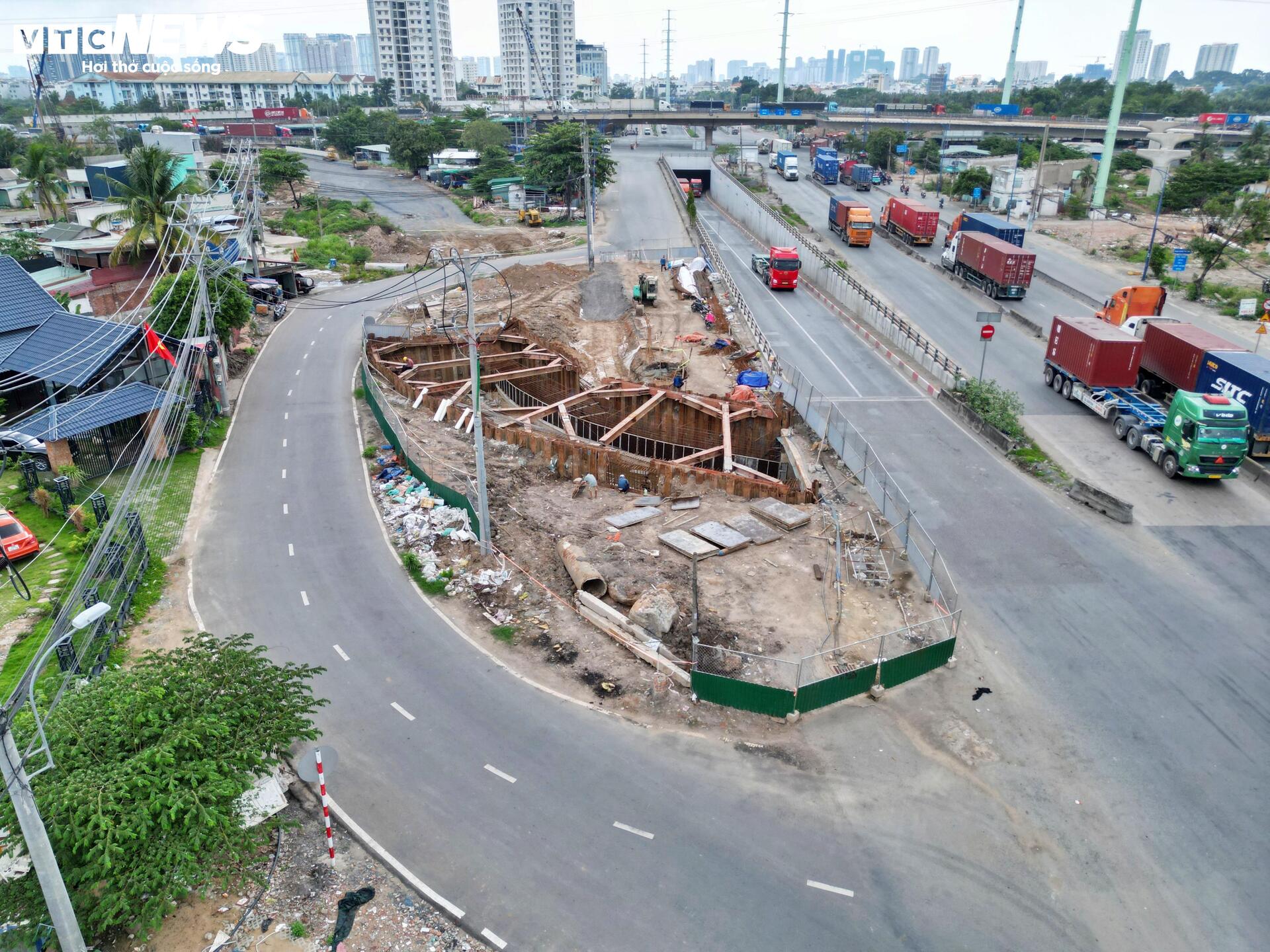 Nút giao 4 tầng nguy cơ tiếp tục lỡ hẹn khi nhiều hạng mục vẫn vướng mặt bằng - 5