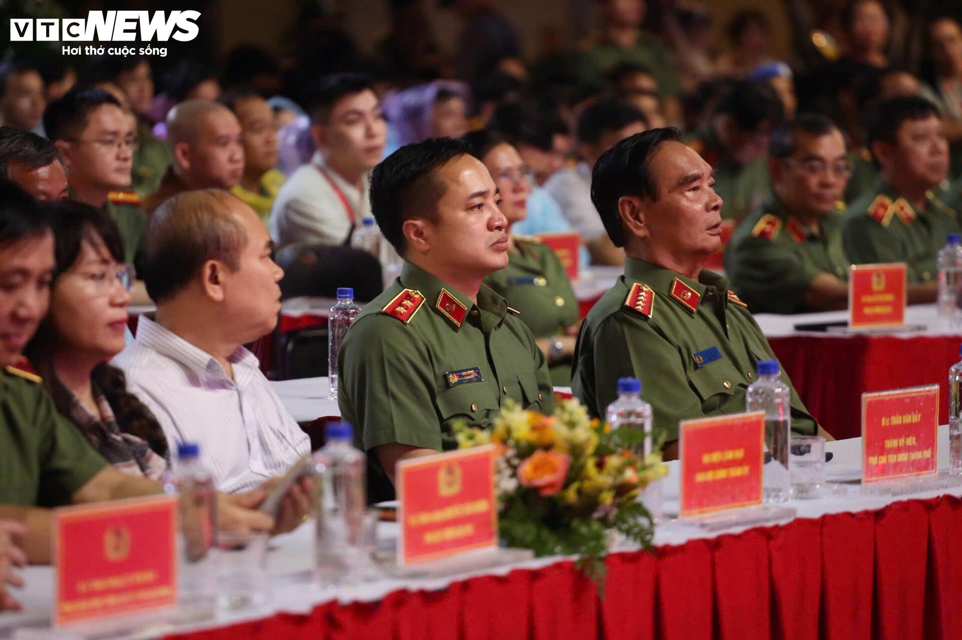 Khai mạc chuỗi sự kiện 'Tổ quốc bình yên' tại TP.HCM - 8