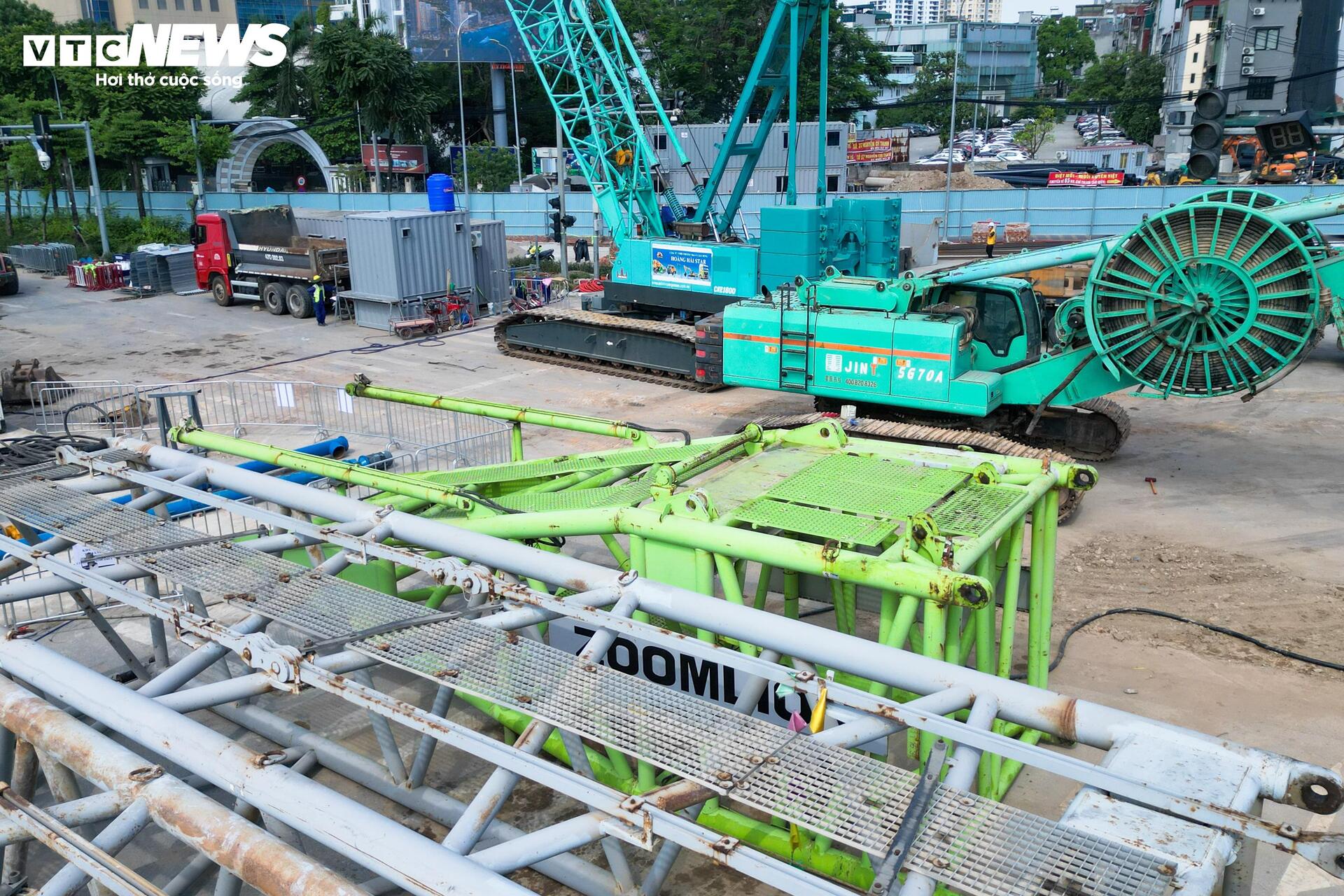 Đại công trường nhà ga metro số 5 tại nút giao Nguyễn Chí Thanh - La Thành - 4