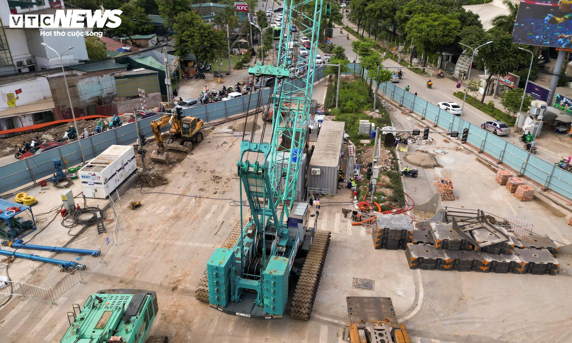 Đại công trường nhà ga metro số 5 tại nút giao Nguyễn Chí Thanh - La Thành - 5