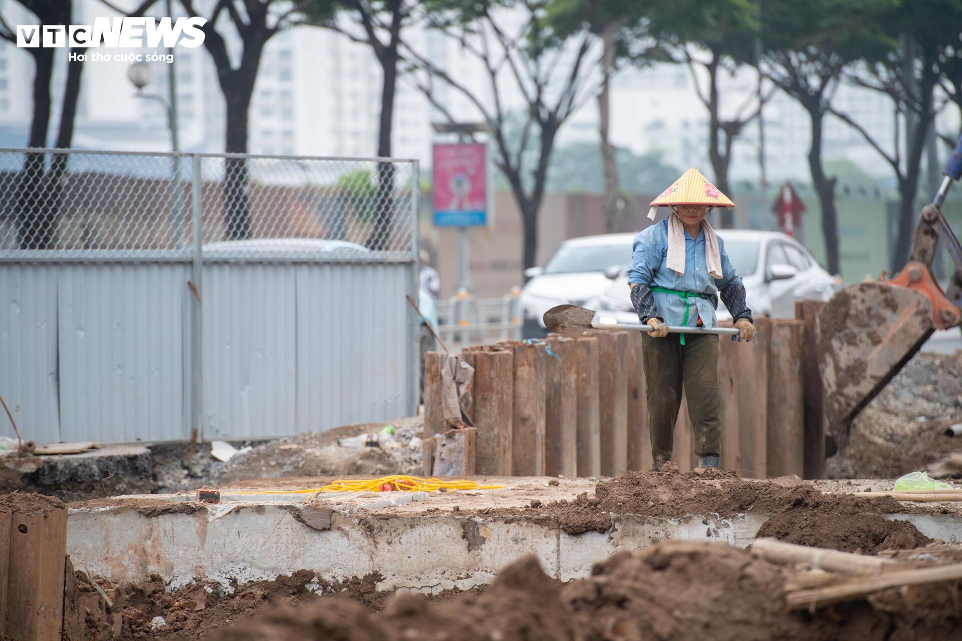 Tuyến đường kết nối sân bay Nội Bài thay áo mới khi dự án chống ngập dần về đích - 15