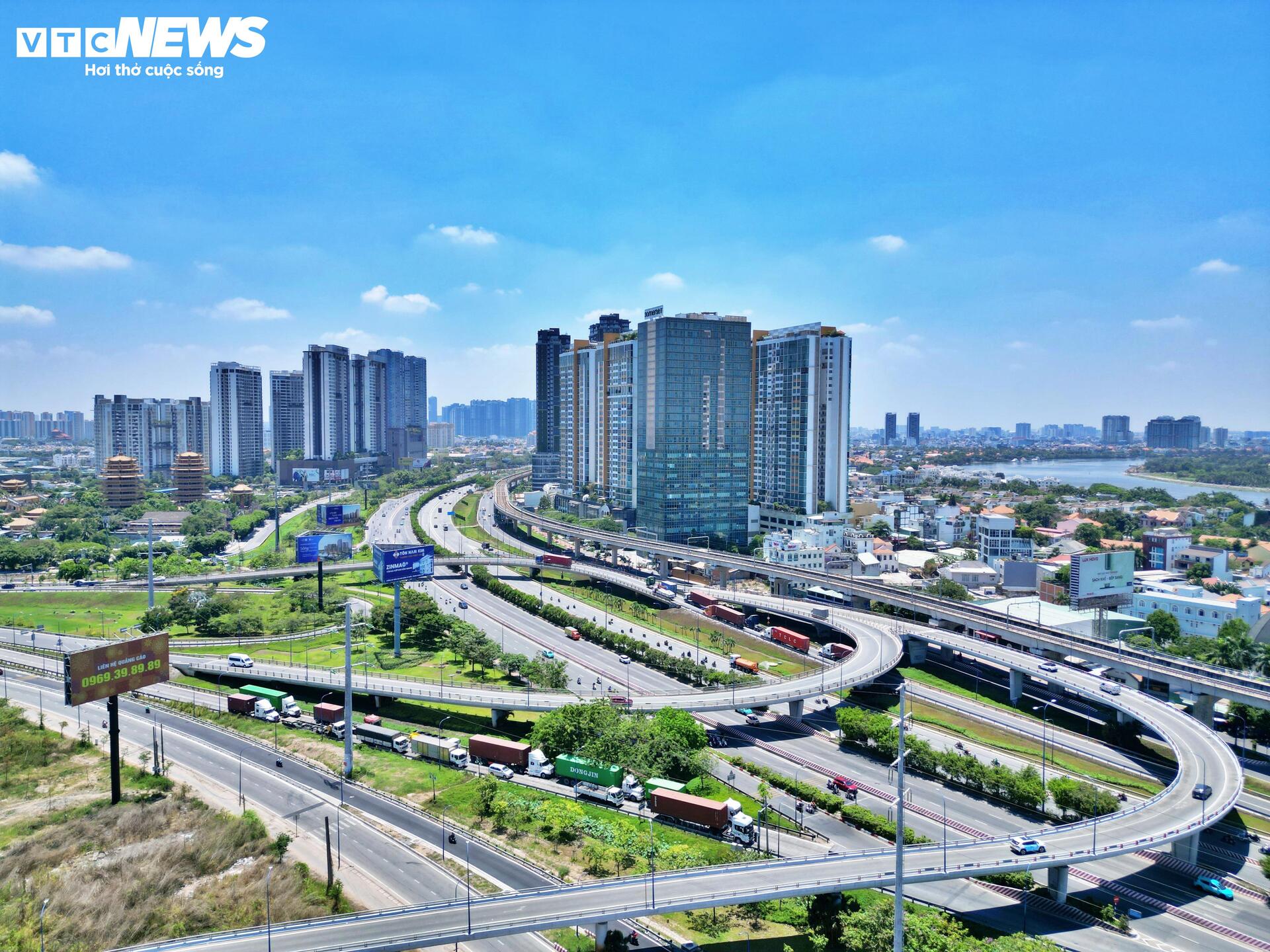TP.HCM đặt mục chuyển đổi 100% xe buýt sang xe điện vào đầu năm 2027 - 3