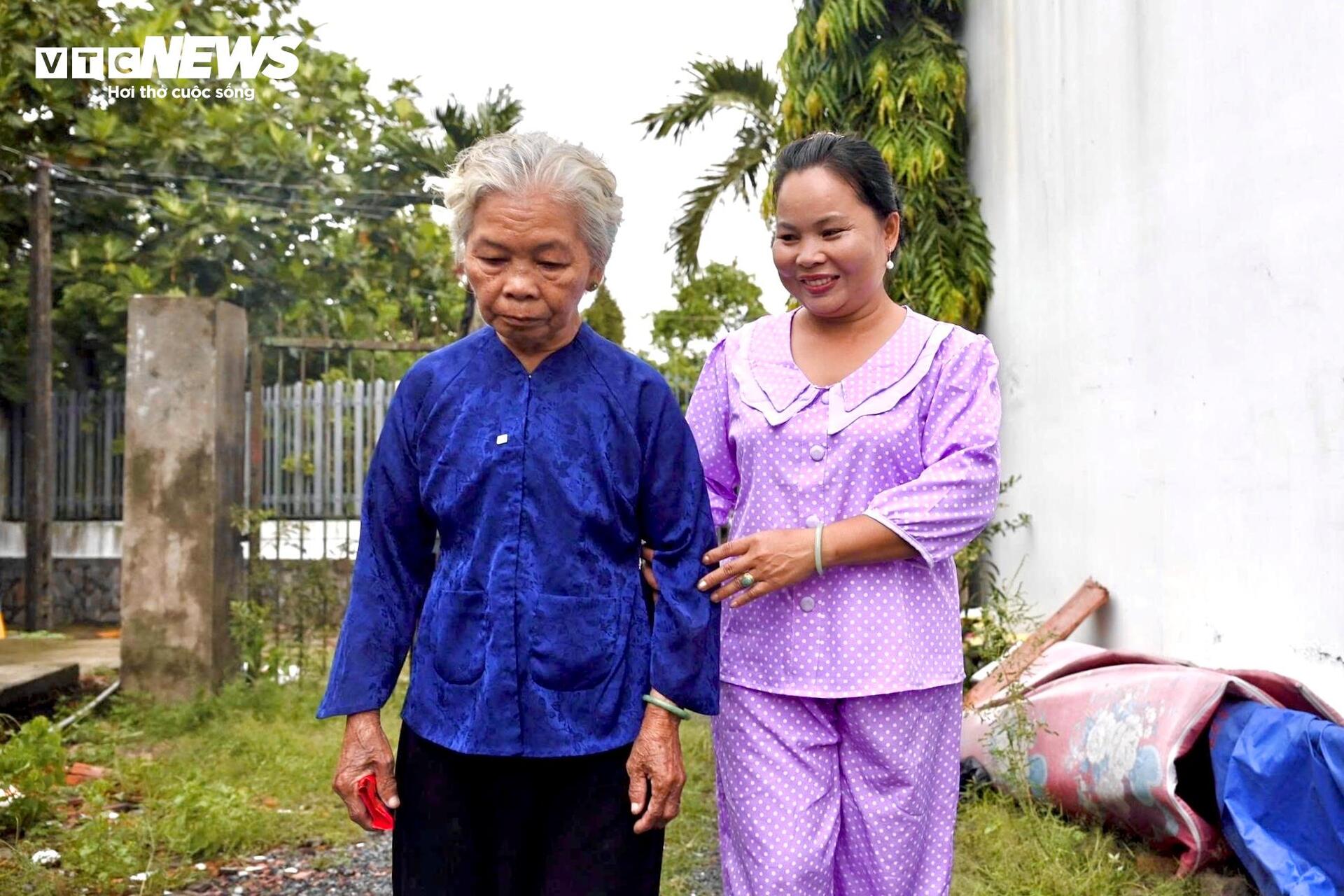 Vợ liệt sĩ Huỳnh Văn Quên: 'Từ nay tui là vợ ông ấy thật rồi...' - 3