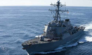 Tàu khu trục tên lửa Mỹ cập cảng Đà Nẵng