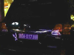 Doanh nghiệp tặng xe sang cho Nghệ An lên tiếng