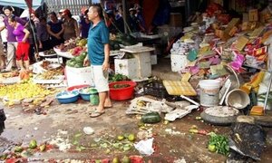 Xe biển xanh mất lái, lao thẳng vào chợ, 5 người thương vong ở Thanh Hóa