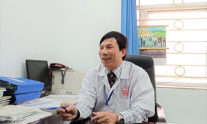 Hàng loạt cô gái trẻ nhập viện vì nghiện facebook, bác sĩ tâm thần ra 'cảnh báo đỏ'