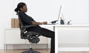 Ngồi quá lâu, nguy cơ mắc tới 9 loại ung thư này