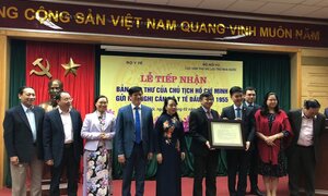 Ngày Thầy thuốc Việt Nam: Bộ Y tế tiếp nhận bản sao Thư của Chủ tịch Hồ Chí Minh gửi cán bộ y tế
