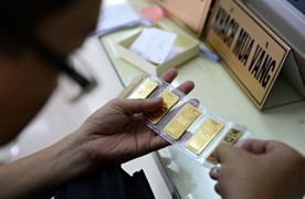 Trả vàng về thị trường, còn chờ điều gì?