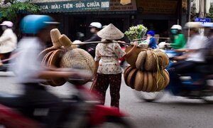 Nỗi lo oằn lưng 'cõng' chi phí nếu tăng thuế