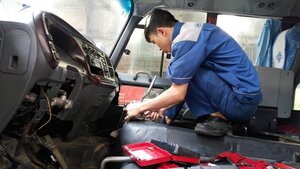 Sự thật 22.000 doanh nghiệp ô tô, xe máy bỏ kinh doanh vì thuế phí