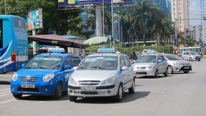 Hà Nội bác phương án tăng cước vận tải ăn theo giá xăng