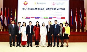 Bộ trưởng Nguyễn Thị Kim Tiến tham dự Hội nghị Bộ trưởng Y tế ASEAN 13