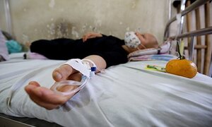 Bác sĩ vạch trần lỗ hổng trong điều trị ung thư tại Việt Nam