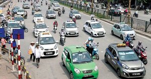 Doanh nghiệp taxi tại Hà Nội lo không được tự chủ