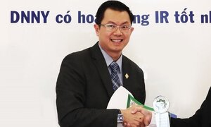 Vừa dứt 'Sao Thái Bạch', Sacombank cho nghỉ việc Phó TGĐ