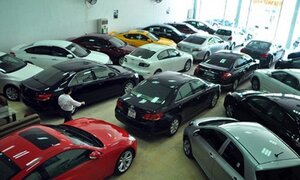 Đại lý buôn ôtô nhập lo đóng cửa hàng loạt