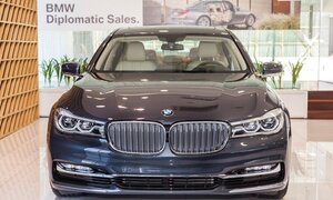 Vì sao Cục Hải quan xin gỡ khó vụ nhập 400 xe sang BMW?