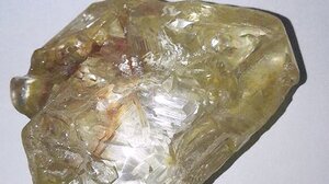 Bất ngờ phát hiện viên kim cương khổng lồ 476 carat