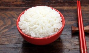 Những sai lầm khi ăn cơm nhiều người mắc phải
