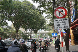 Sẽ phạt lỗi kép khi Uber, Grab đi vào phố cấm taxi