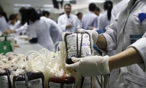 Hiến máu tình nguyện, sao bệnh nhân vẫn phải mua máu?
