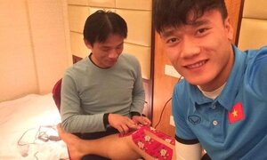 Bác sĩ đội tuyển U23 Việt Nam lần đầu tiết lộ hình ảnh chăm sóc các 'cầu thủ vàng'